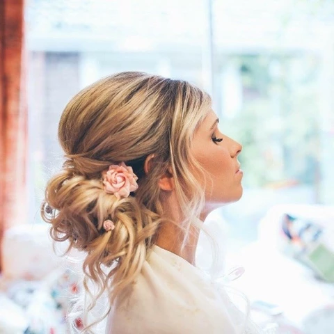 Stunning Spring Wedding Make-Up Inspiration image 2
