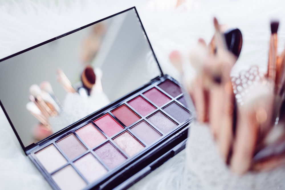 Reasons you need a bridal make up trial image 1