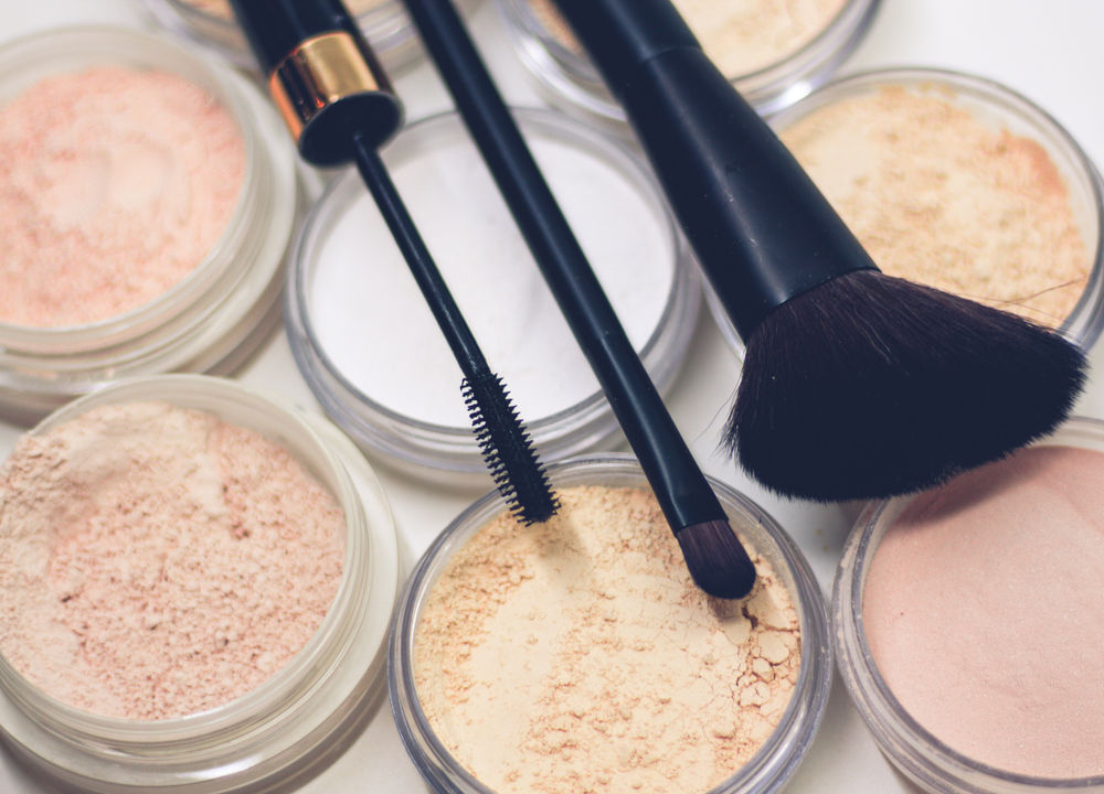 5 must have beauty products for your bridal make up bag image 3