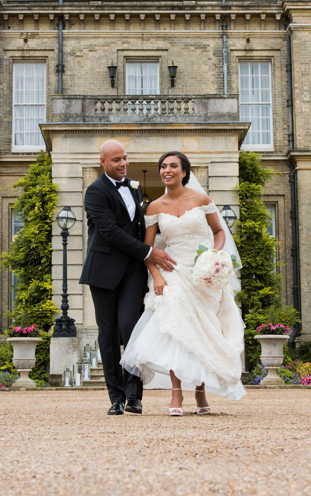 Everything you need to know about choosing your wedding hair make up artist image 3