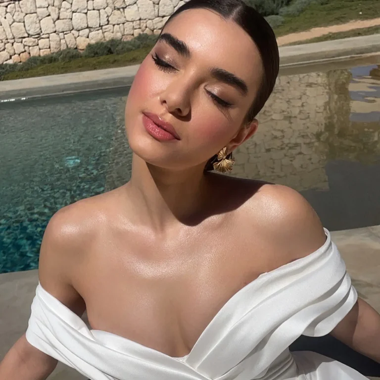 Bridal hair and makeup by Liz Patey — image 21